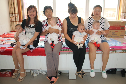  宽城县红十字会开展贝因美婴童奶粉爱心捐赠活动(图2)