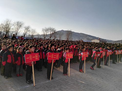 数九寒天迎贵客 两地交流奏华章—2016年冬季澳门红十字会博爱小学探访体验团来承交流(图3)