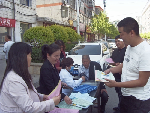 宽城满族自治县红十字会 开展红十字博爱周主题宣传活动(图4)