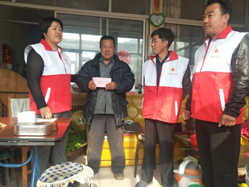 滦平县红十字会开展人道应急救助捐赠活动(图2)