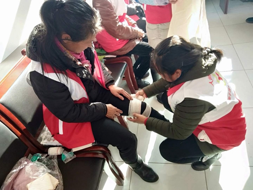 滦平县红十字会组织志愿者开展应急救护培训(图3)