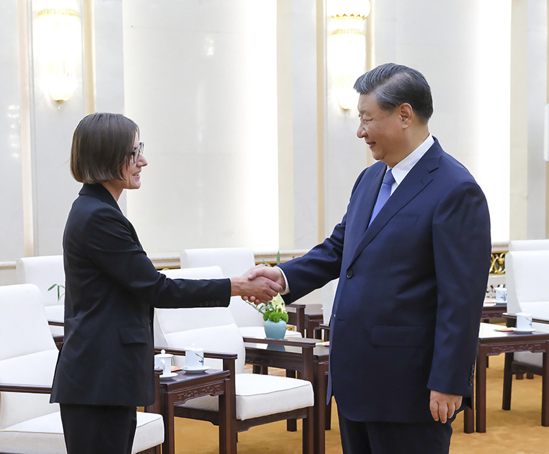 习近平会见红十字国际委员会主席斯波利亚里茨(图1)