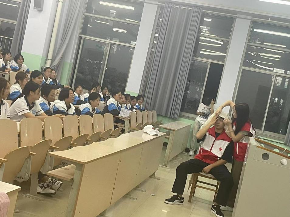 春风化雨，为梦导航（五）|生物与食品科学学院参与红十字应急救援志愿培训(图6)