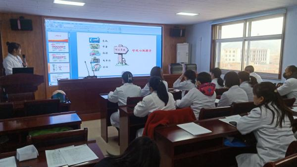 我们的节日·巾帼英姿别样红